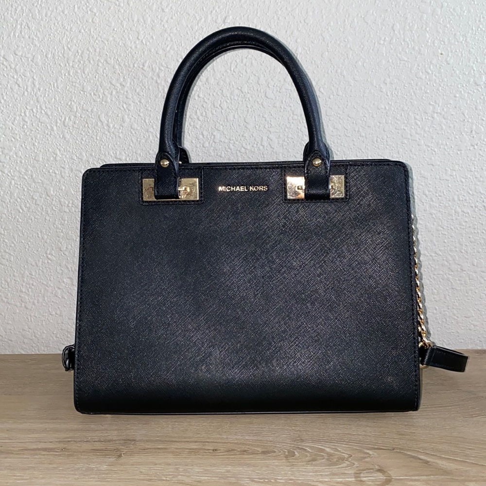 Black Michael Kors shoulder bag